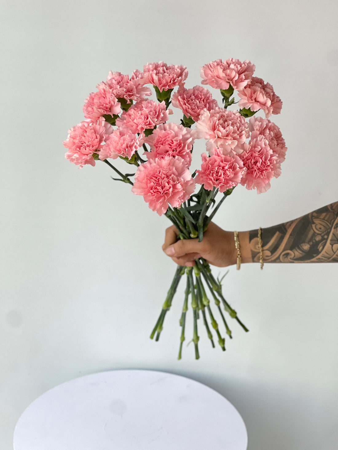 pink carnation bunch with 10 fresh stems by Petal Box