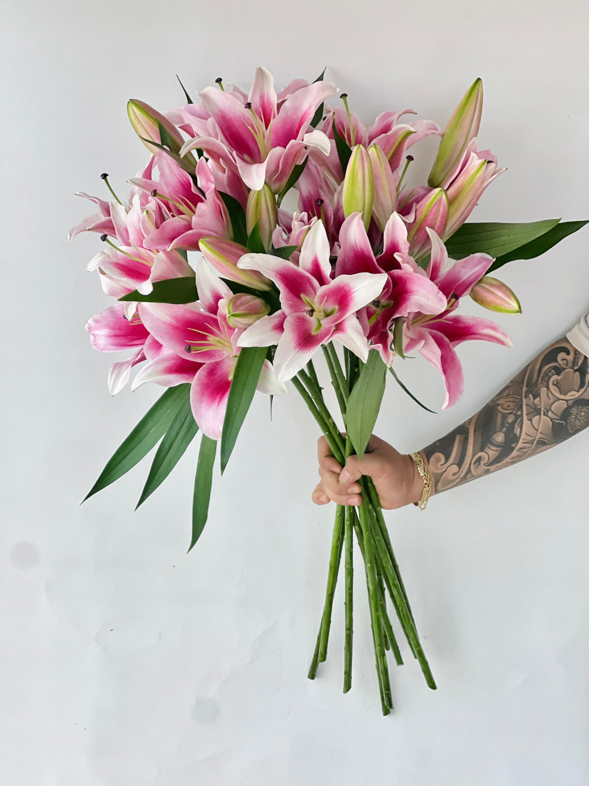 pink lily bunch with 10 fresh stems by Petal Box