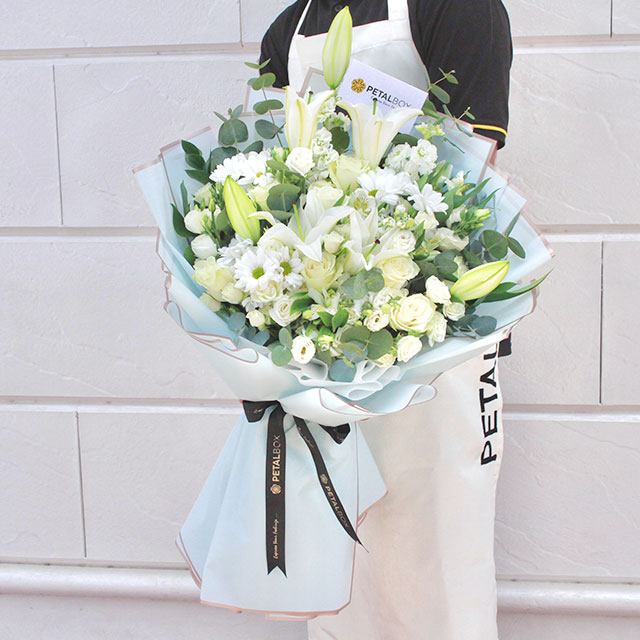 Pure-Grace-Bouquet