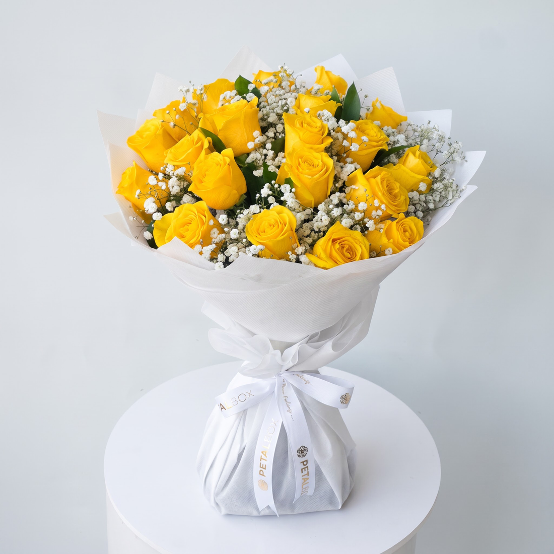 Attractive Yellow Roses Bouquet