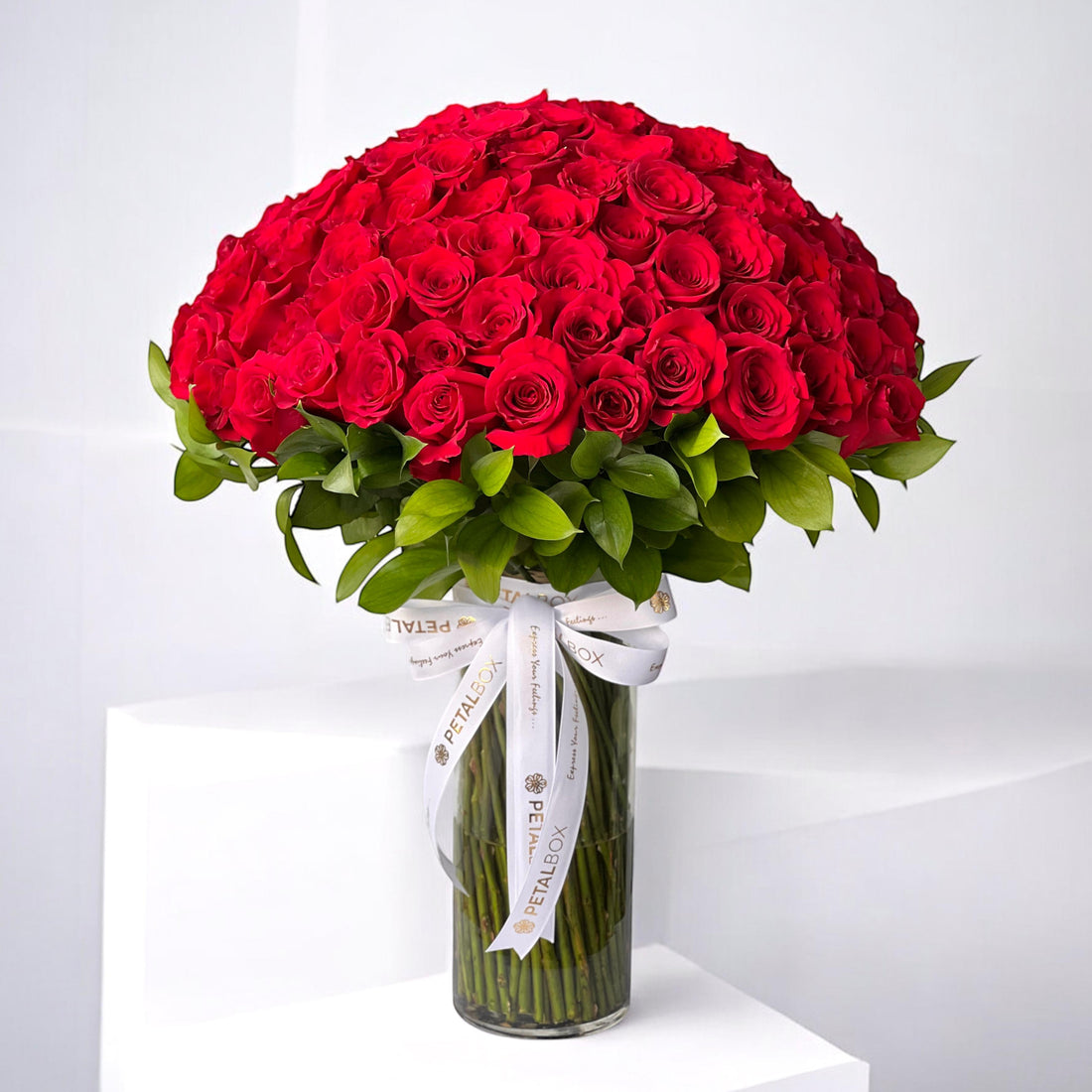 Classic Red Roses Vase