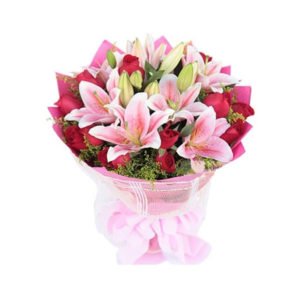 Lilies-and-Roses-Bouquet
