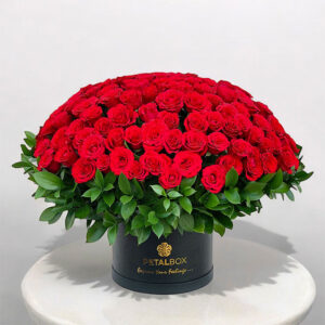 Red-Roses-Box-Arrangement