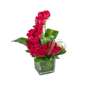 Red-Roses-Vase-Arrangement