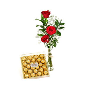 Roses-Vase-and-chocolate