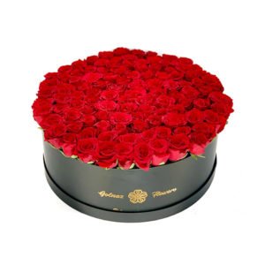 Valentine-Roses-Box-Arrangement