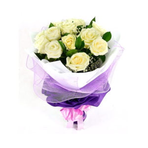 White-Roses-Bouquet