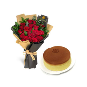 Red-Roses-with-Cheese-Cake
