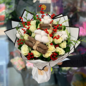 Lovely-Christmas-Flower-Bouquet