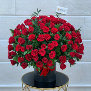 Anniversary-Love-Surprise-Roses