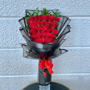 Romantic-Love-Red-Roses