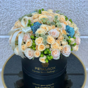 Spray-Roses-Luxury-Box
