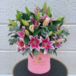 Pink-Lilies-Box-Arrangement