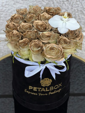 Golden Roses Flower Box
