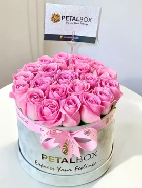 Pink Roses Blooming Box