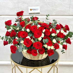 Love Express Roses Basket