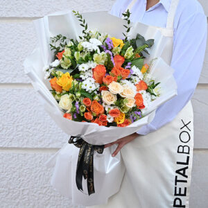 Luxury-Bouquet-of-Mixed-Blooms