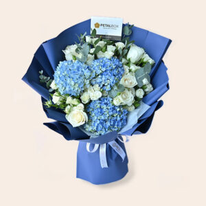 Blue-Blossom-Bouquet