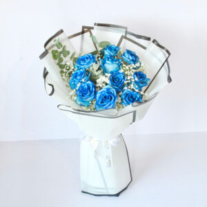 Blue-Velvet-Roses-Bouquet