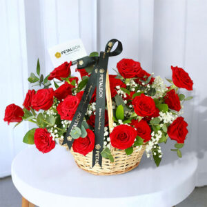 Red-Roses-Basket