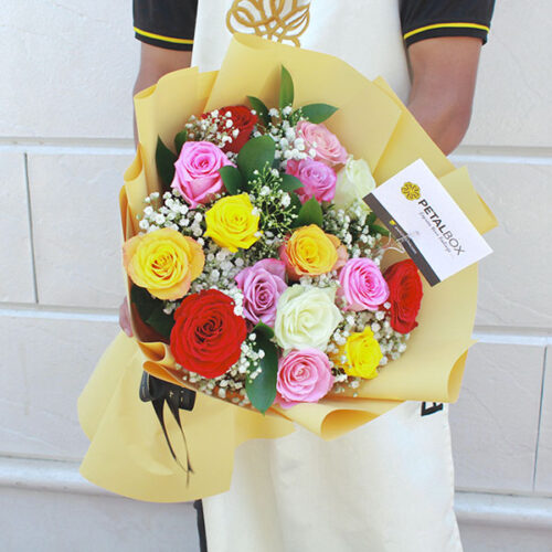 15-Mixed-Roses-Bouquet