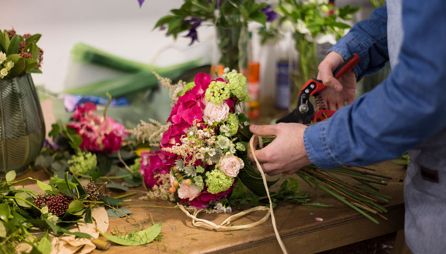 How to Choose the Right Florist for Your Needs in the UAE