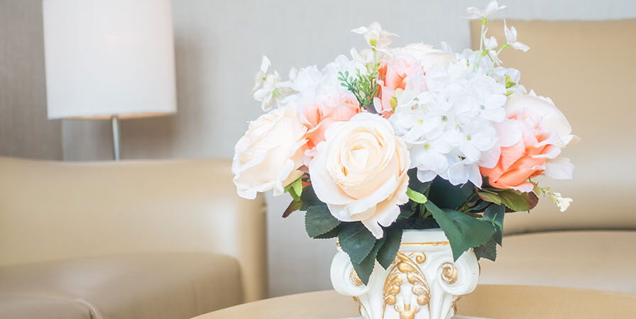 How to Incorporate Flowers into Your Home Décor