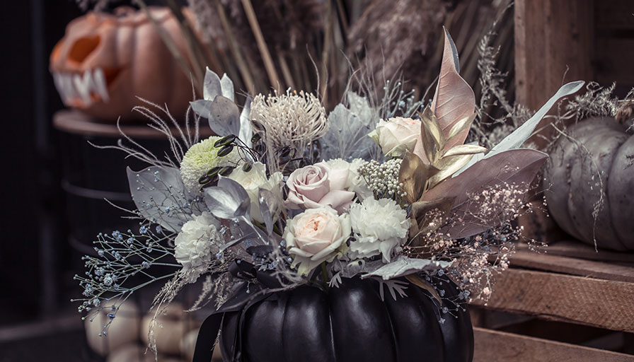 Last-Minute Halloween Flower Delivery Ideas to Elevate Your Décor