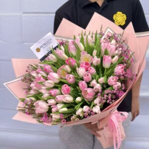 100 pink tulips Bouquet