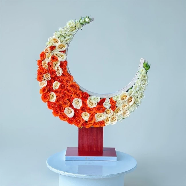 Crescent Moon Radiant